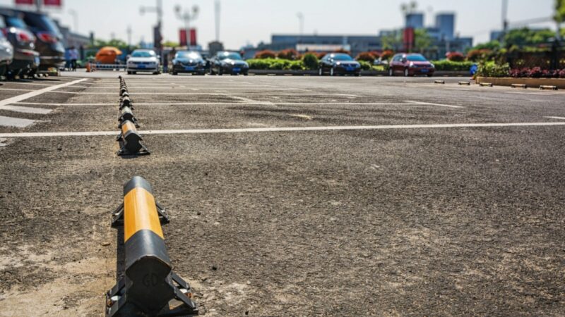 Wyjątkowe miejsce parkingowe dla Starostwa Powiatowego we Wrześni