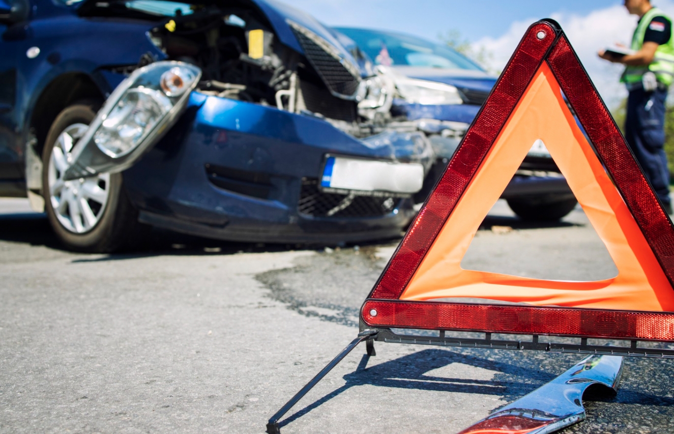 Nieustępliwość kierowcy Mitsubishi doprowadziła do nieszczęśliwego wypadku na przejściu dla pieszych we Wrześni