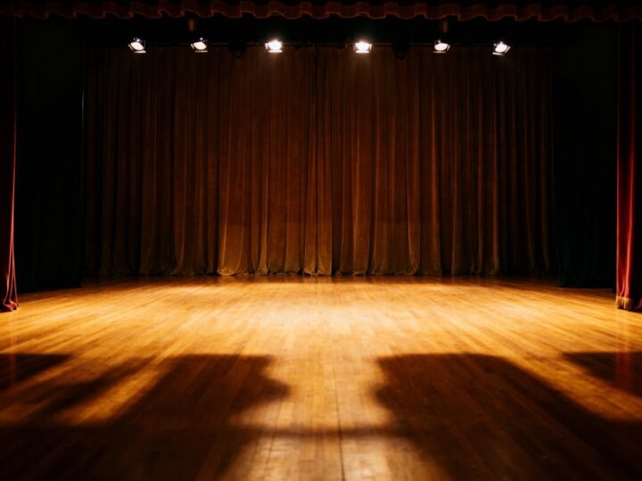 Nie przegap komedii, która rozśmiesza do łez!