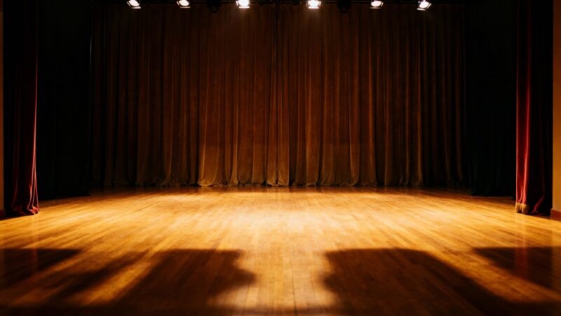 Nie przegap komedii, która rozśmiesza do łez!