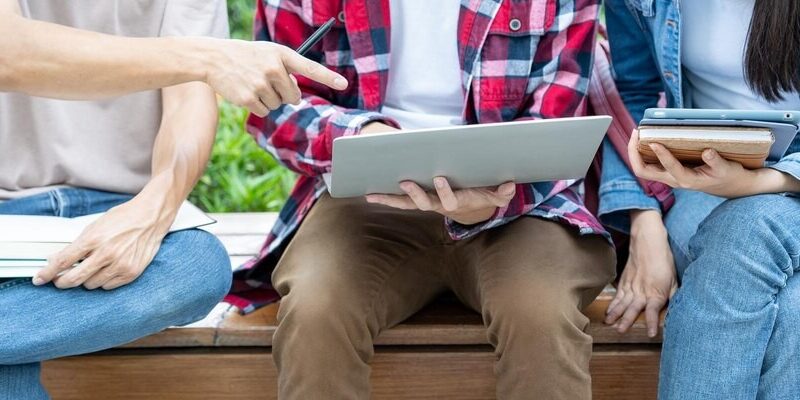 Uczniowie z powiatu wrzesińskiego poznają Polskę dzięki rządowym wycieczkom edukacyjnym