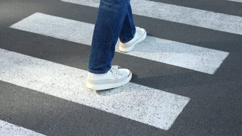 Bezpieczeństwo pieszych na drogach: nowe działania prewencyjne w Wrzesińskim Powiecie