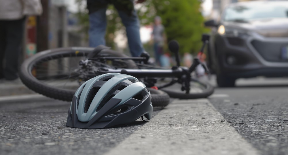 Uczniowie zdobijają kartę rowerową – praktyczny egzamin w akcji!